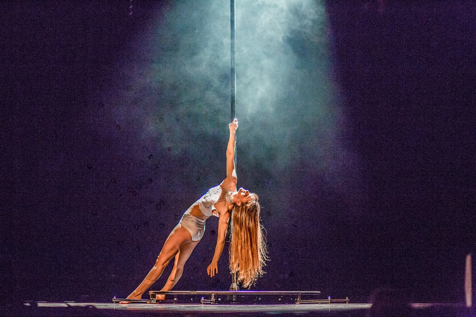 Séance de chorégraphie et d'expression en Pole Dance